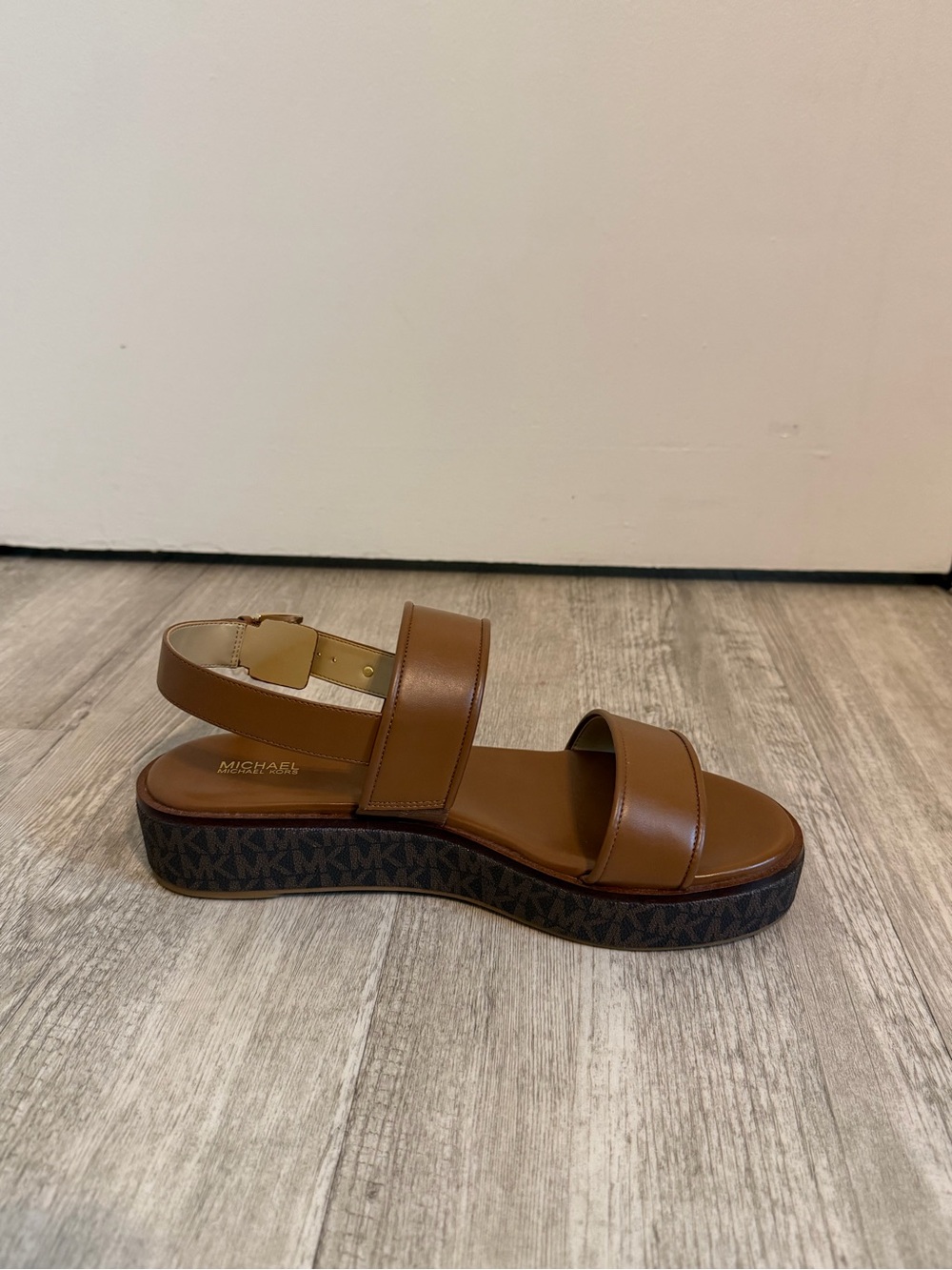 Michael Kors Platform Sandals – $20 - Picture 9 of 13